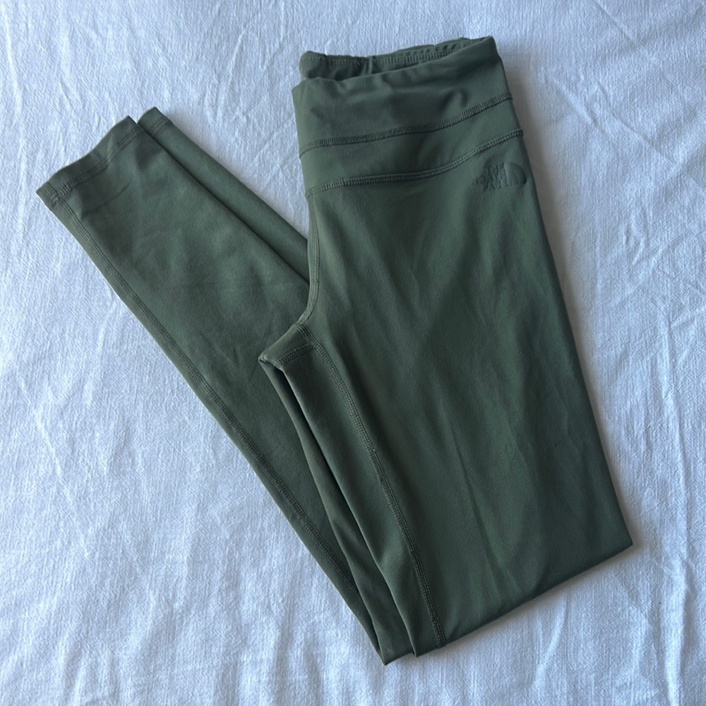 North Face leggings size medium